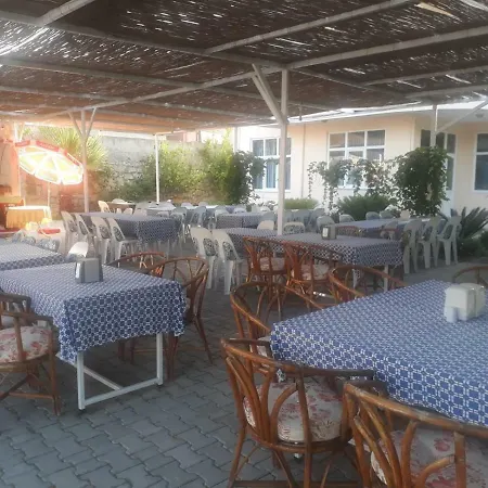 Maniola Restaurant *