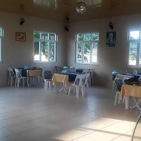 Maniola Restaurant Motel *