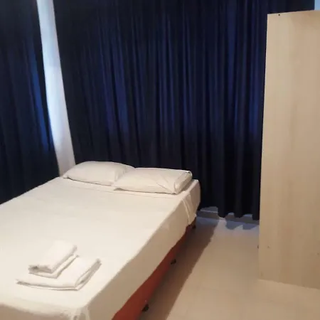 Maniola Restaurant *