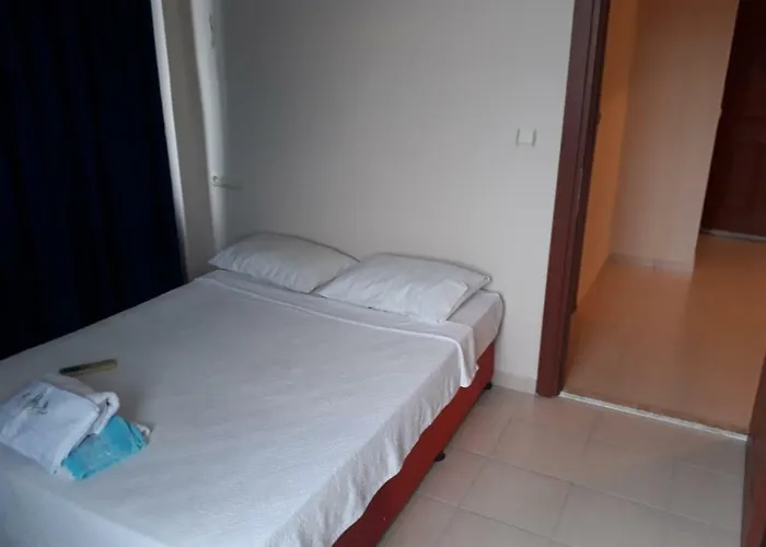 Maniola Restaurant *